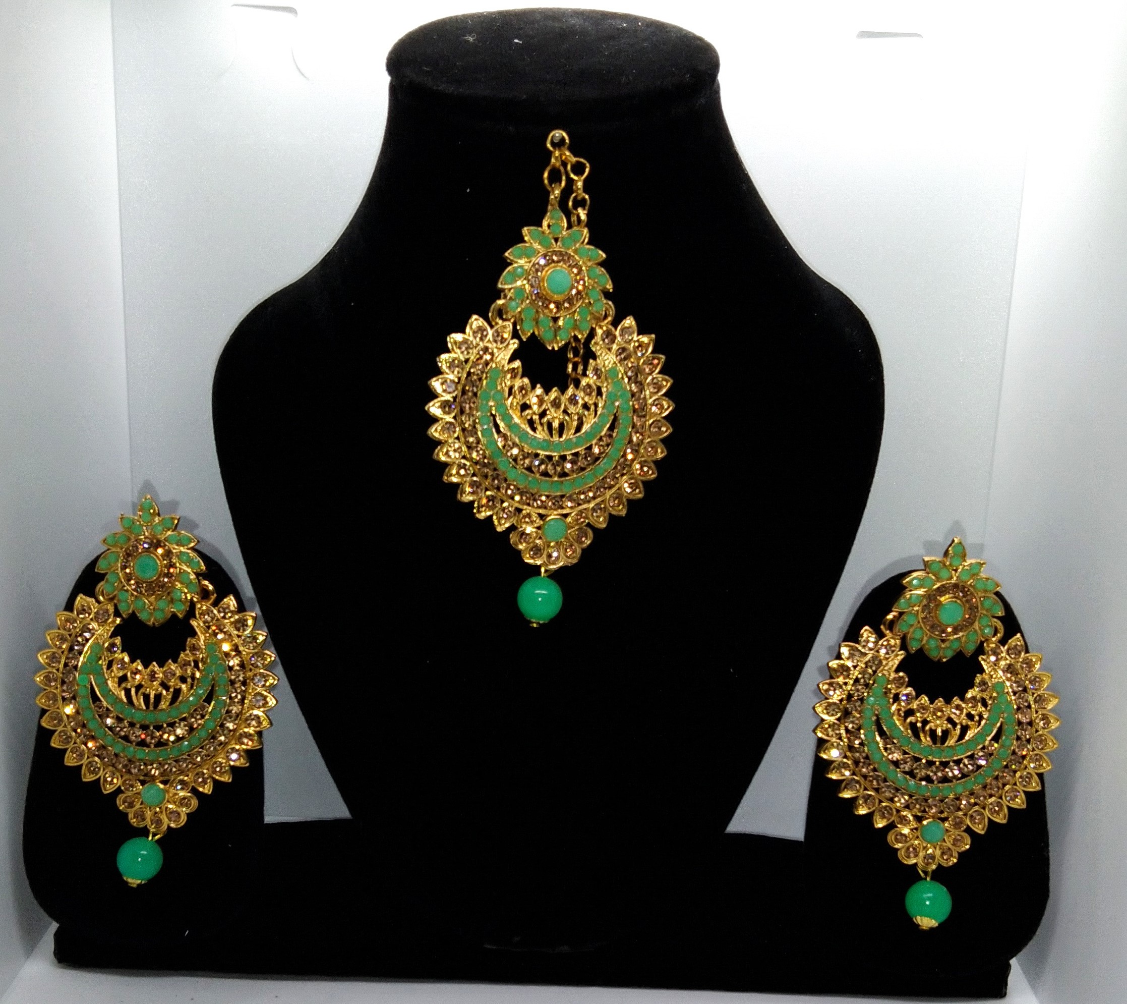 Designer Green Jhumka Earrings for Women Party and for Wedding Crystal,  Beads Jhumki Earring