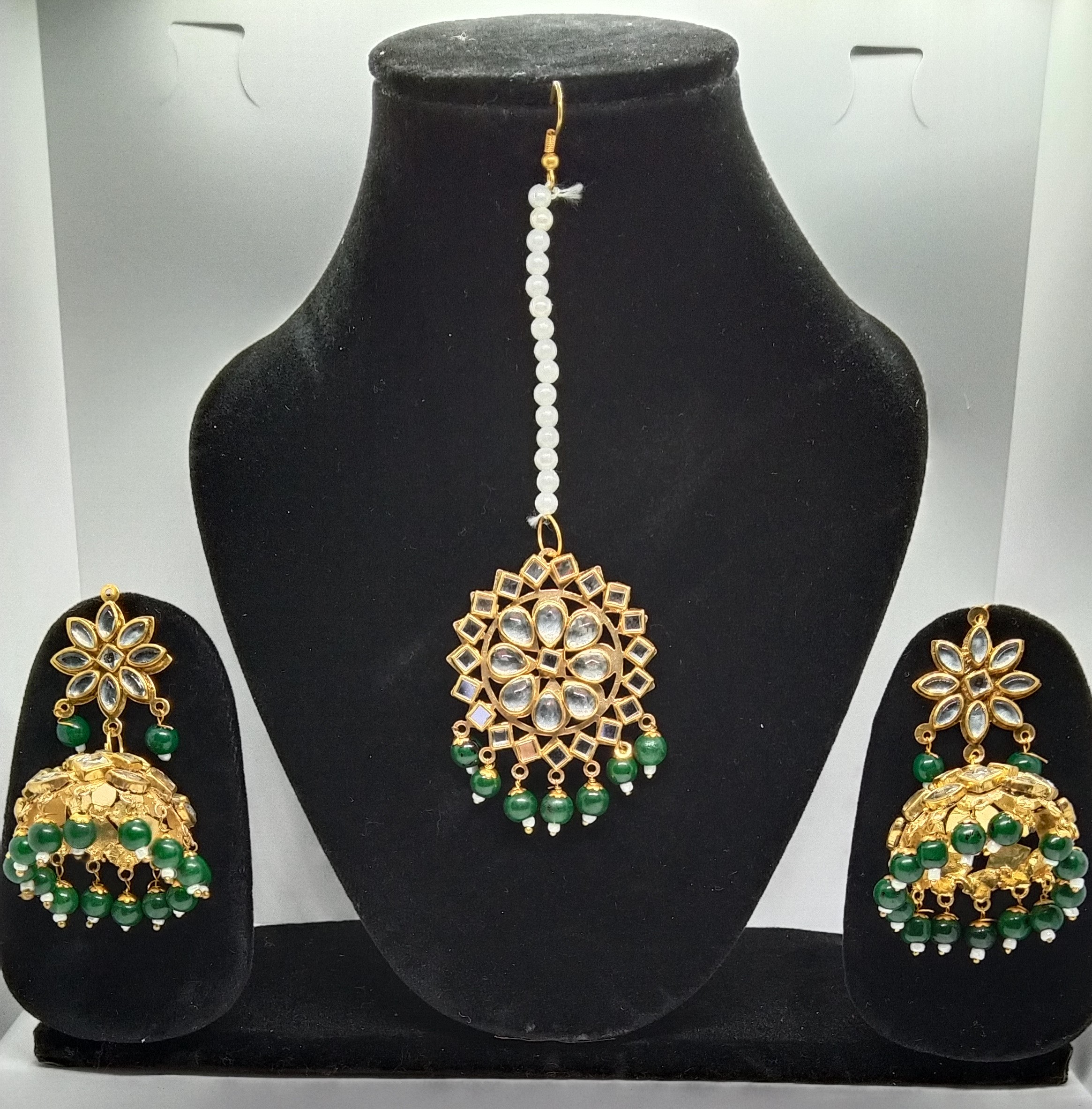 Buy Manath Alloy Earring and Maang Tikka Set (Golden) Online at Best Prices  in India - JioMart.